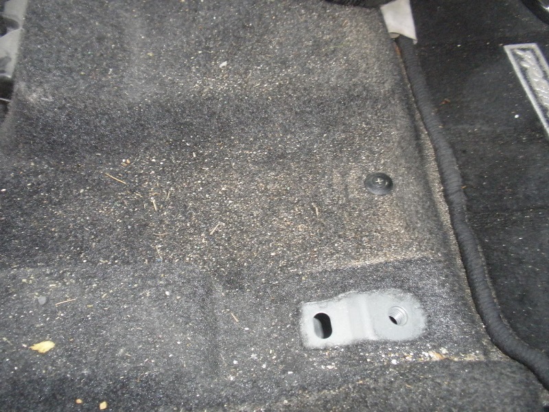 フロアカーペットに入り込んだ大量の砂や土の掃除方法 車屋さん ｓ車の洗車blog