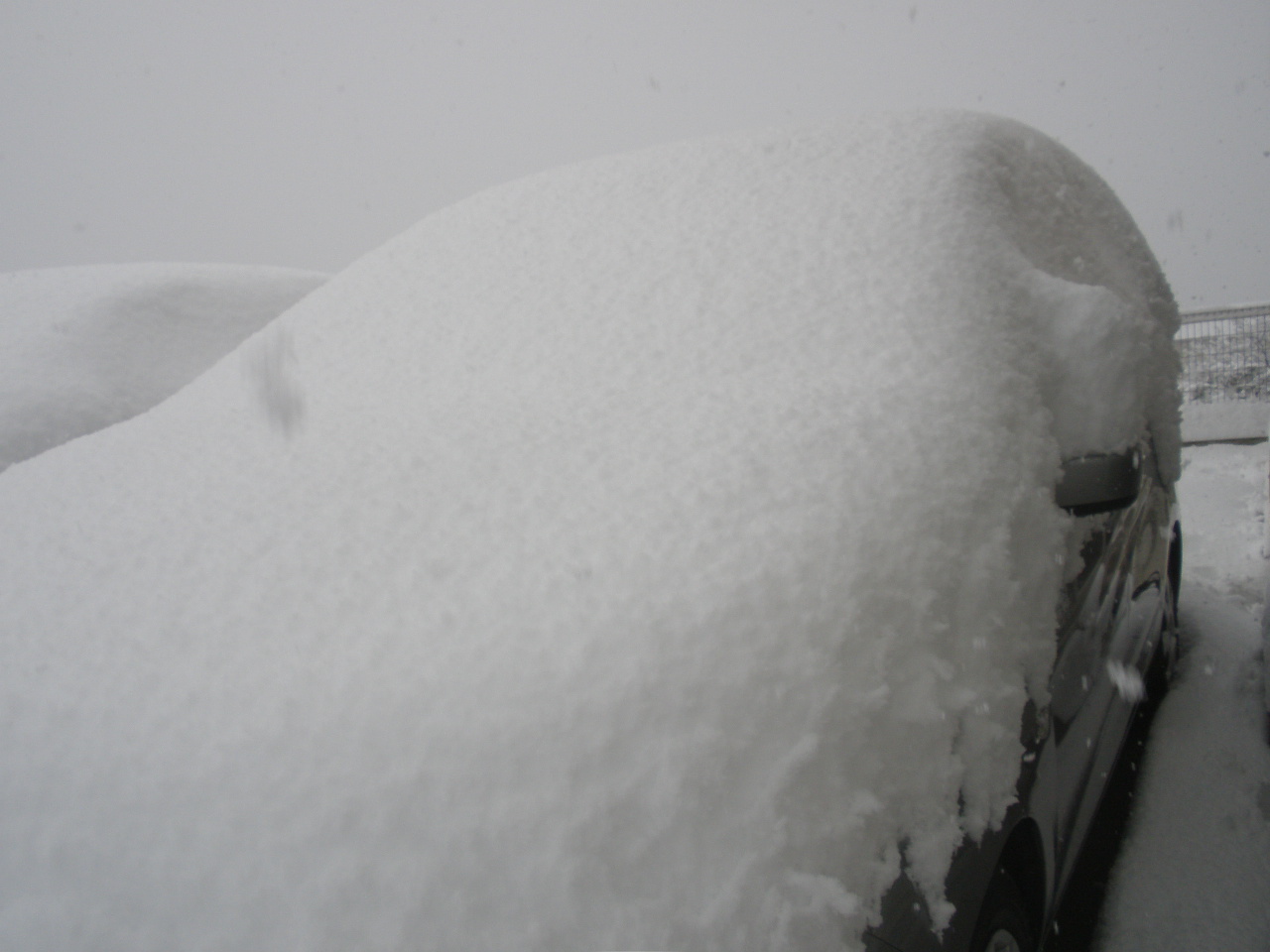 車に傷を付けない雪下ろし 除雪 間違った雪かき等 車屋さん ｓ車の洗車blog